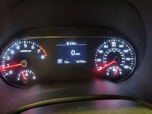 Used 2022 Kia Soul LX image 16