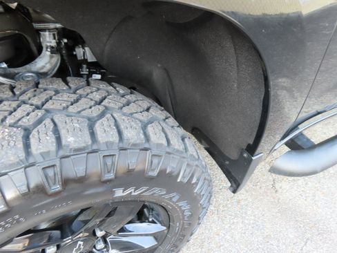 Used 2021 Chevrolet Silverado 1500 LT Trail Boss w/ Convenience Package II image 15