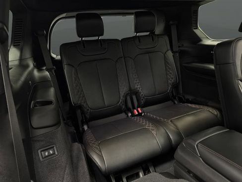 Used 2024 Jeep Grand Cherokee L Summit image 36