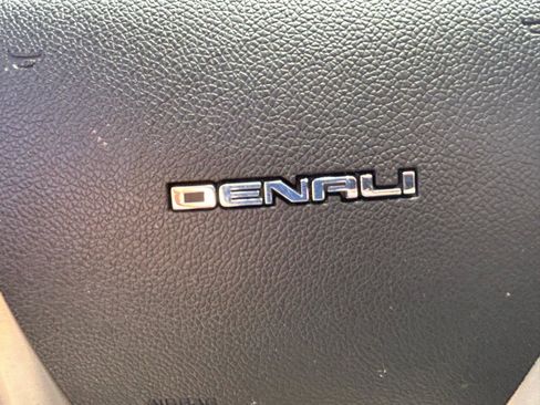 Used 2013 GMC Acadia Denali FWD image 22