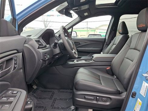 Certified 2025 Honda Ridgeline TrailSport+ image 13