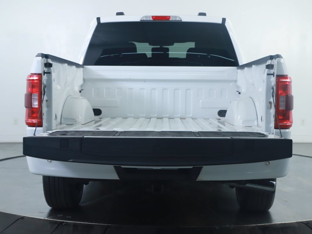 Used 2021 Ford F150 XLT w/ Equipment Group 302A High RWD image 14