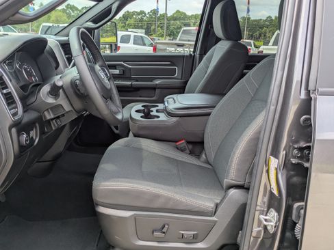 Used 2025 RAM 2500 Big Horn AWD/4WD image 8