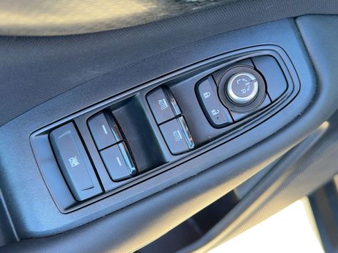 Used 2022 Subaru Outback Premium image 13