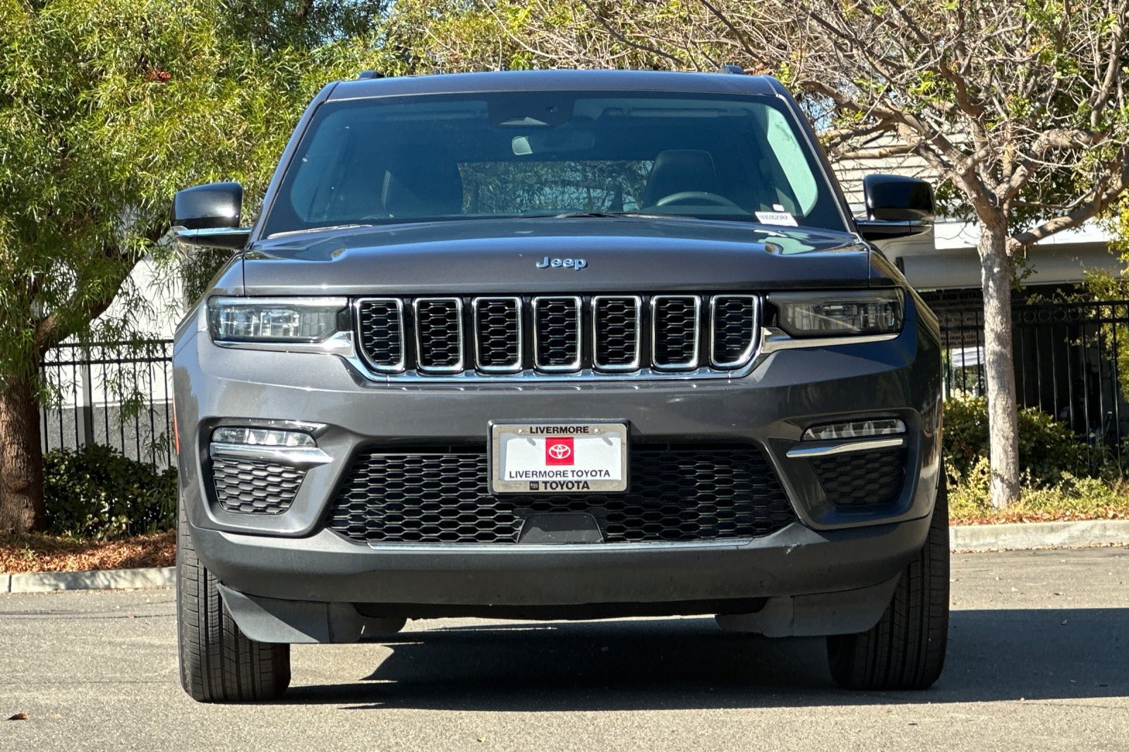 Used 2024 Jeep Grand Cherokee Limited 4xe AWD/4WD image 9