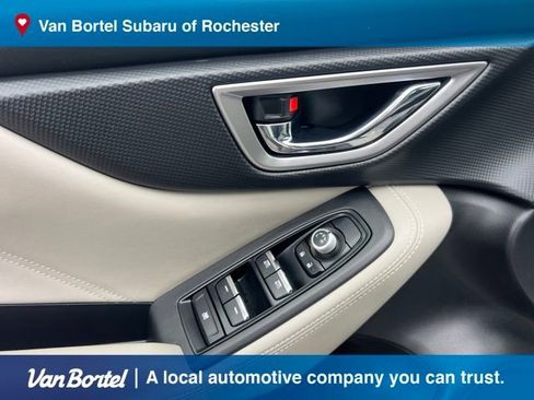 Used 2020 Subaru Forester Limited image 14
