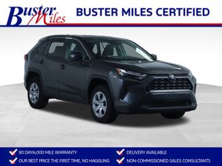 Used 2024 Toyota RAV4 LE video 1