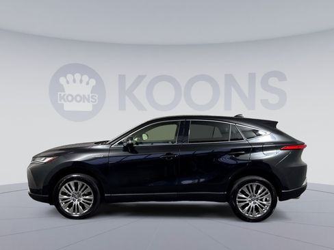 Used 2021 Toyota Venza Limited w/ Carpet Mat Package (TMS) AWD/4WD image 2