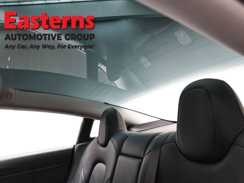 Used 2023 Tesla Model 3 Standard Range image 32