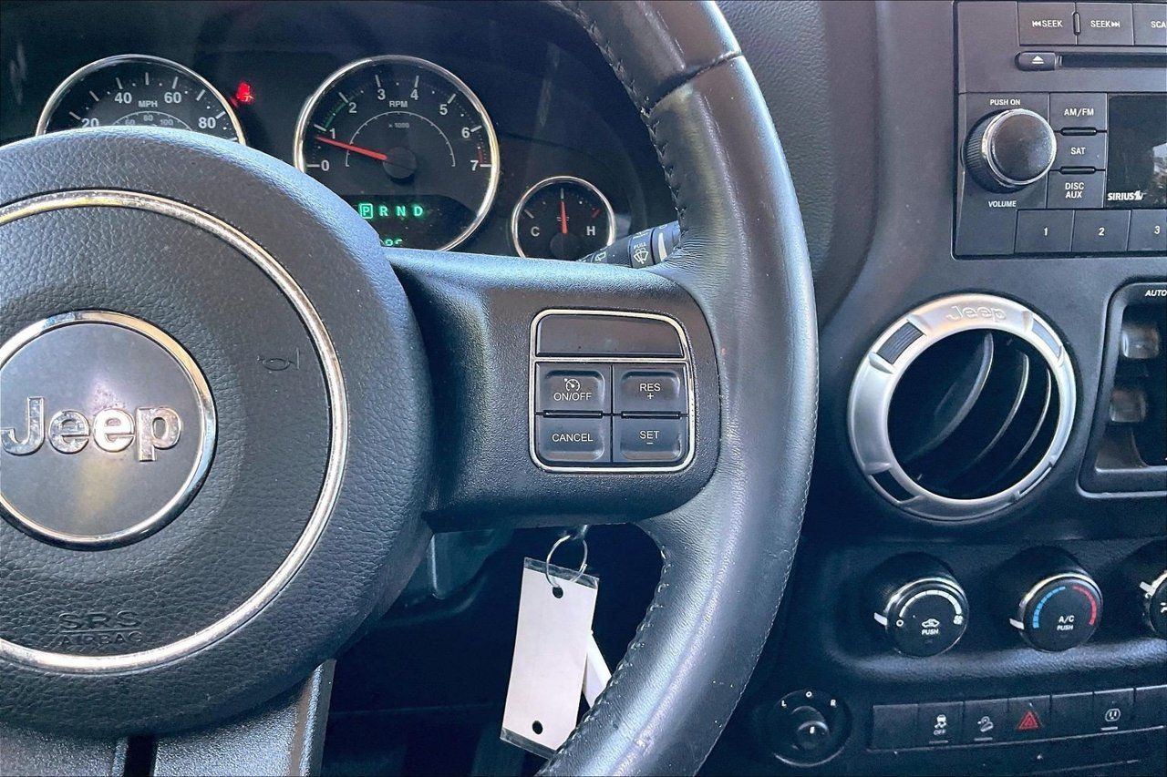 Certified 2018 Jeep Wrangler Unlimited Sahara AWD/4WD image 24