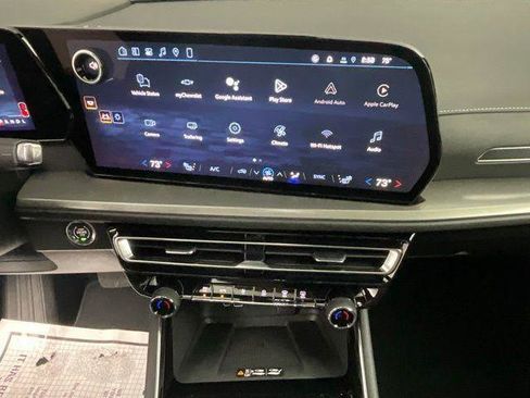 New 2026 Chevrolet Traverse LT w/ Sun and Wheel Package FWD image 15