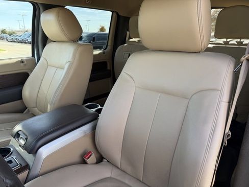 Used 2014 Ford F150 Lariat w/ Lariat Chrome Package image 10