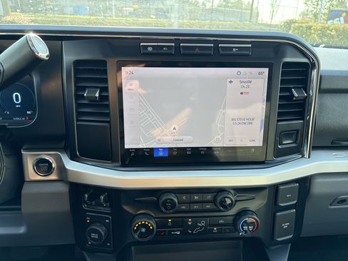 Used 2024 Ford F250 XLT w/ Black Appearance Package image 28