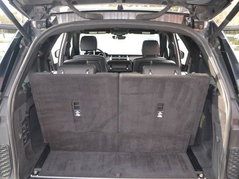 Used 2017 Land Rover Discovery HSE AWD/4WD image 15