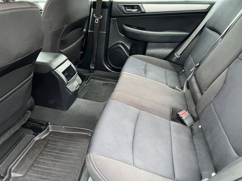 Used 2019 Subaru Legacy 2.5i Premium image 16