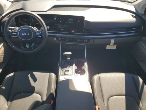 New 2026 Kia Carnival image 25