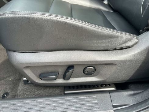 Used 2022 Nissan Rogue SL w/ SL Premium Package image 21