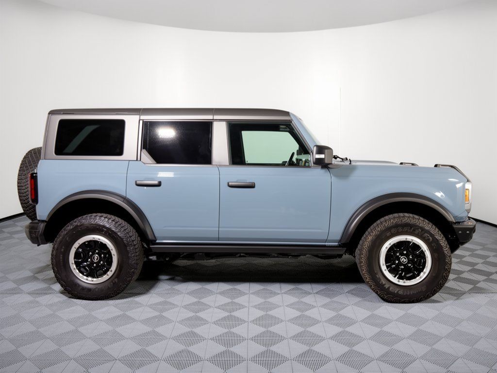 Used 2022 Ford Bronco Badlands AWD/4WD image 8