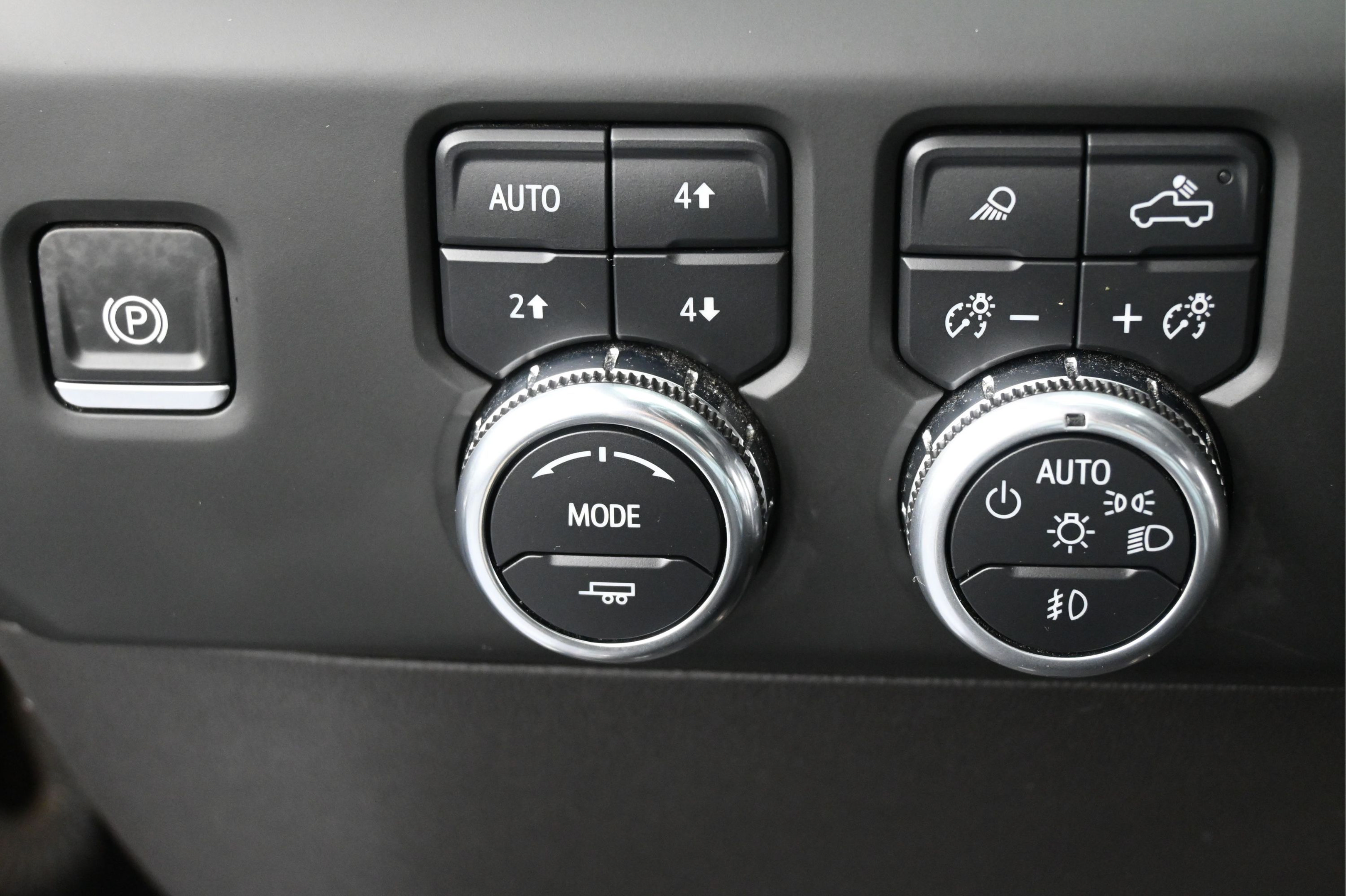Used 2024 GMC Sierra 1500 AT4 w/ Technology Package AWD/4WD image 21