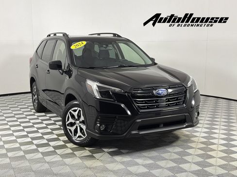 Used 2024 Subaru Forester Premium AWD/4WD image 1