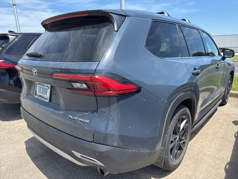 Used 2024 Toyota Grand Highlander AWD Hybrid image 10