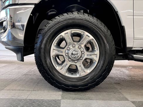 Used 2024 RAM 2500 Big Horn w/ Off Road Package image 8