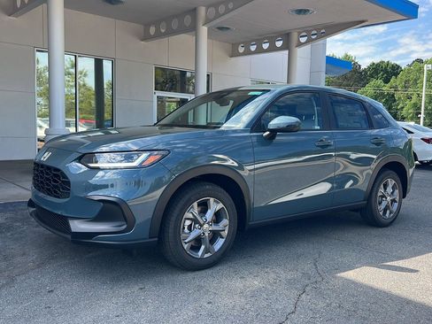 New 2026 Honda HR-V LX image 2