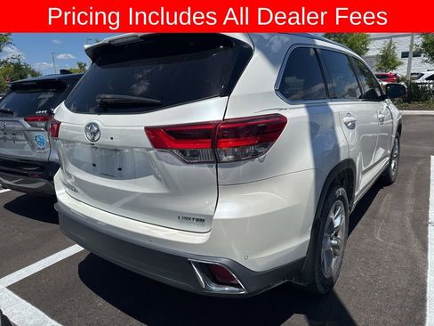 Used 2019 Toyota Highlander Limited FWD image 4