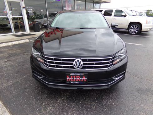 Used 2016 Volkswagen Passat 1.8T S FWD image 45