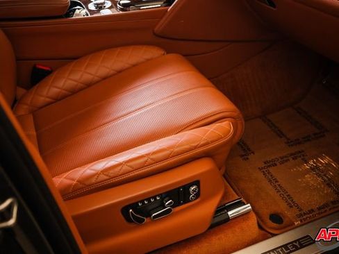 Used 2017 Bentley Bentayga image 86