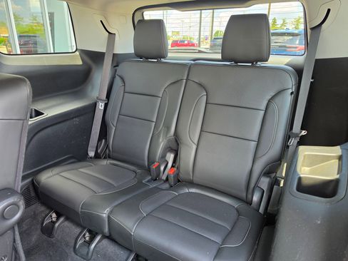 Used 2017 GMC Acadia SLT FWD image 12
