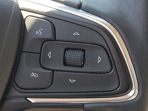 Used 2022 Buick Envision Avenir w/ Technology Package II FWD image 22
