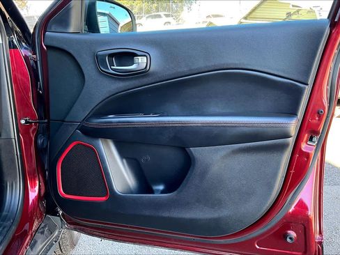 Used 2021 Jeep Compass Trailhawk image 22