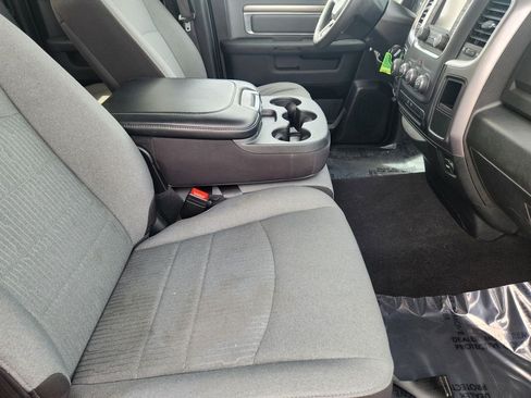 Used 2024 RAM 1500 Classic SLT AWD/4WD image 15