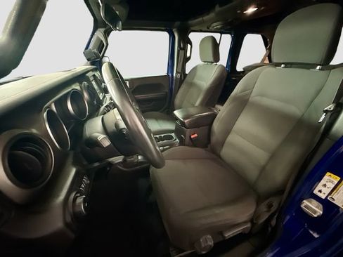 Used 2018 Jeep Wrangler Unlimited Sport S image 20