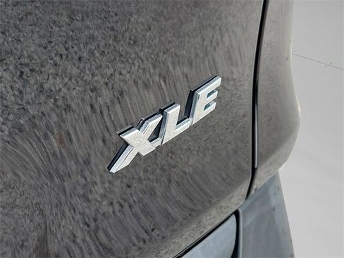 Used 2022 Toyota RAV4 XLE w/ Convenience Package image 34
