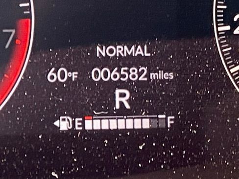 Certified 2025 Honda HR-V EX-L image 32