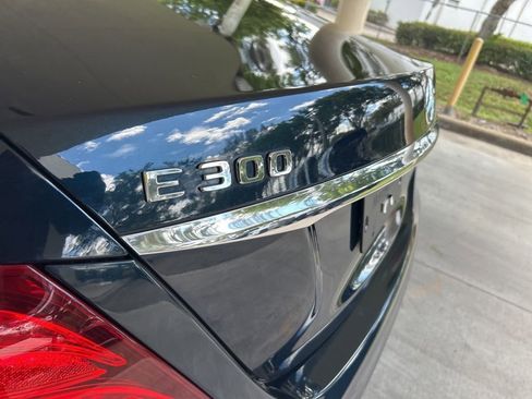 Used 2017 Mercedes-Benz E 300 w/ Premium 1 Package image 18