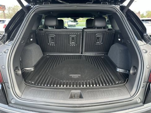 Certified 2023 Cadillac XT5 Luxury w/ LPO, Floor Liner Package image 22