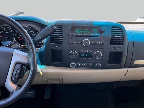Used 2011 Chevrolet Silverado 1500 LT w/ All-Star Edition RWD image 6
