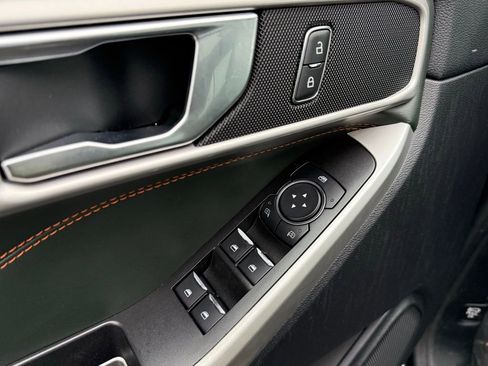 Used 2022 Ford Explorer Timberline image 13