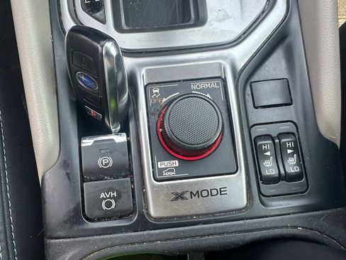Used 2019 Subaru Forester Premium AWD/4WD image 9