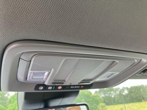 New 2025 GMC Sierra 2500 Pro w/ Convenience Package image 22