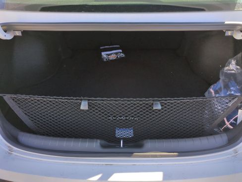 Certified 2025 Hyundai Elantra Limited image 33