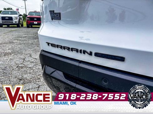 Used 2025 GMC Terrain Elevation w/ Black Edition AWD/4WD image 10