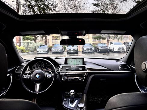 Used 2017 BMW 330i Sedan image 13