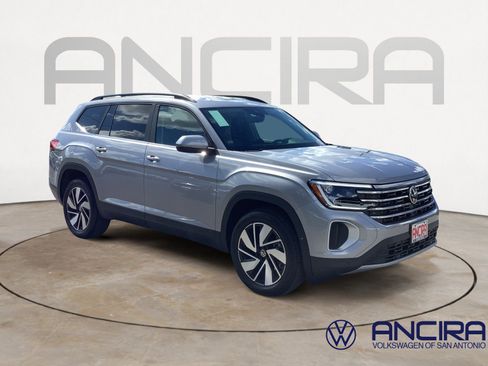New 2026 Volkswagen Atlas SE FWD image 1