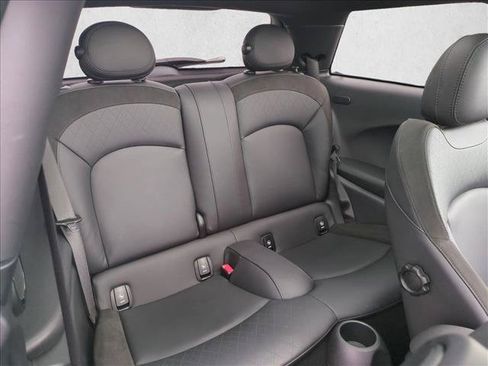 Used 2024 MINI Cooper S w/ Signature Upholstery Package FWD image 21