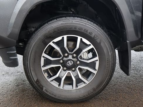 Used 2023 Toyota Tacoma TRD Sport w/ Black Out Package (TMS) image 44