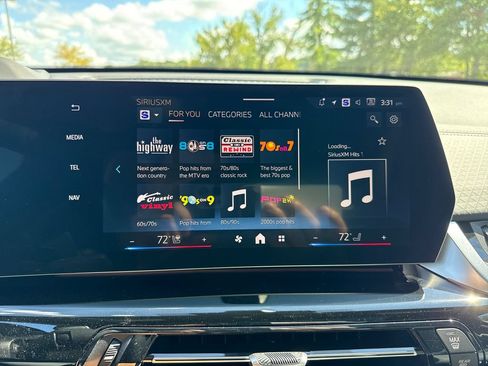 New 2026 BMW X2 xDrive28i w/ Technology Package AWD/4WD image 15